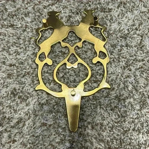 Vintage Brass‎ Lion Shaped Trivet Hot Pad English Tea House Chic Footed - Picture 2 of 2